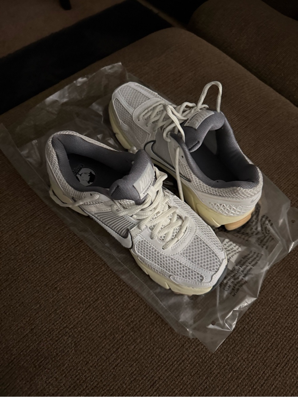 Nike Women's White and Gray Mesh Athletic Sneakers